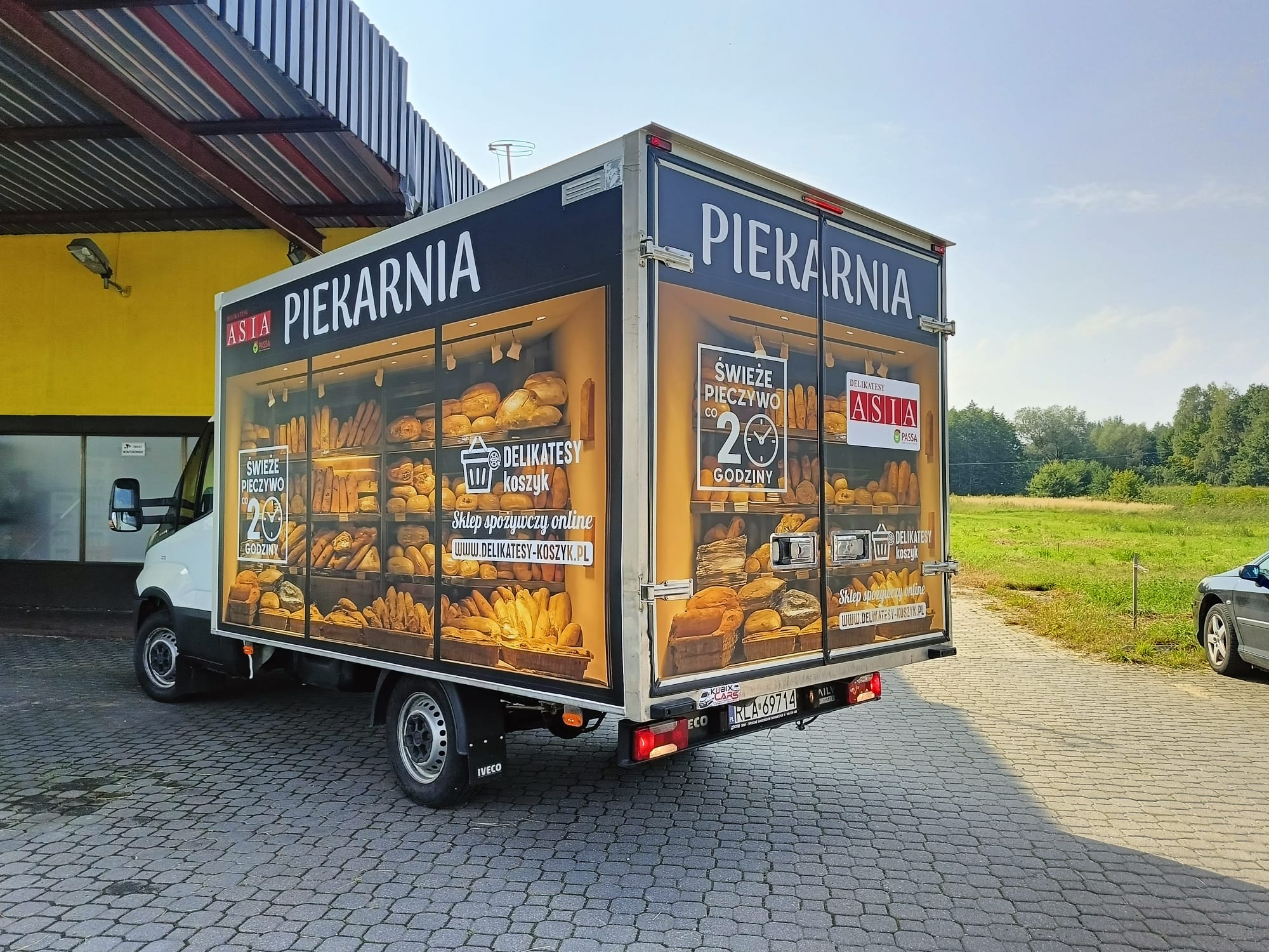 Oklejanie samochodów