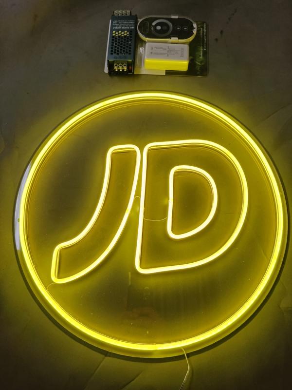 Neony i ledony - widoczność zawsze i wszędzie